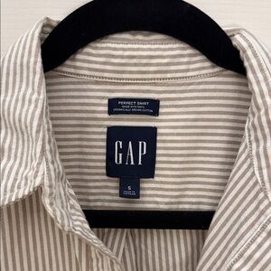 GAP Women’s  Beige and White Striped Button-Down Shirt